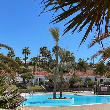 Parque Golf Mit Pool